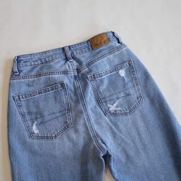 AMERICAN EAGLE AEO Size 0 Regular Light Wash Mom Jeans - Picture 6 of 10